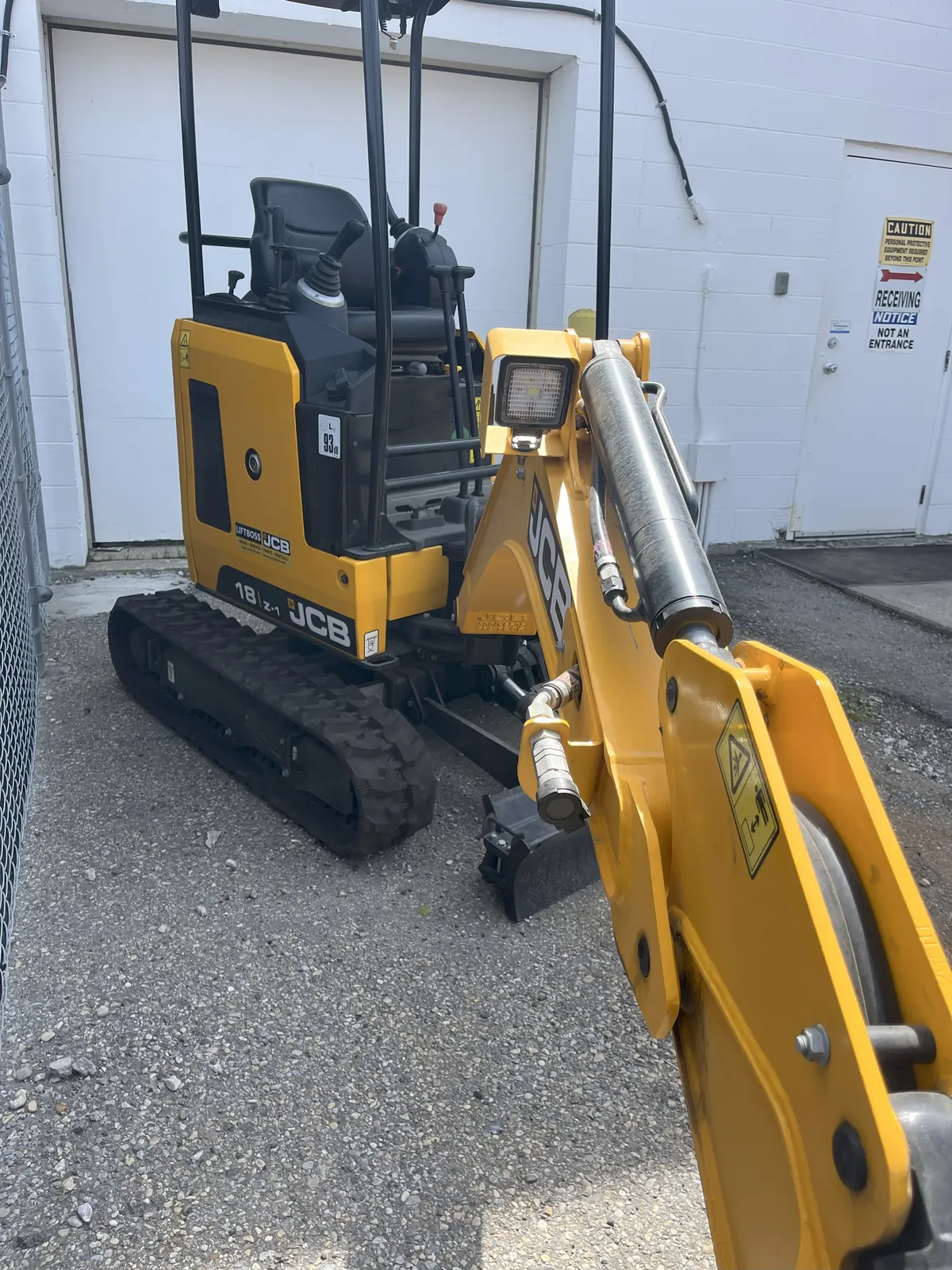 2025 JCB 18Z-1 — view 4