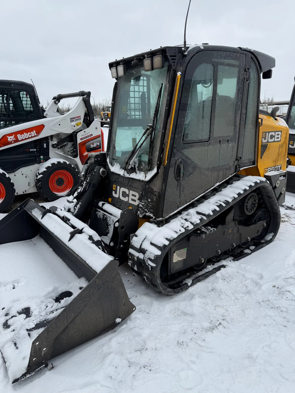 2026 JCB 250T — view 2