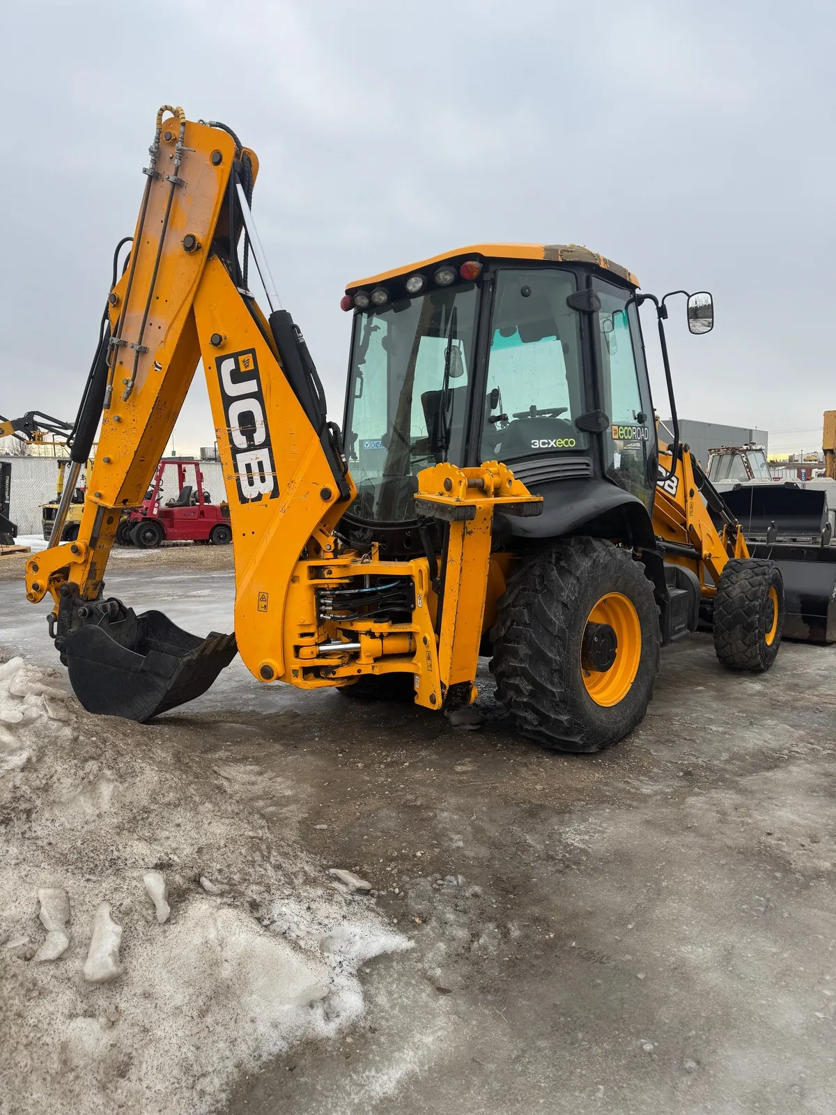 2011 JCB 3CX14 — view 2