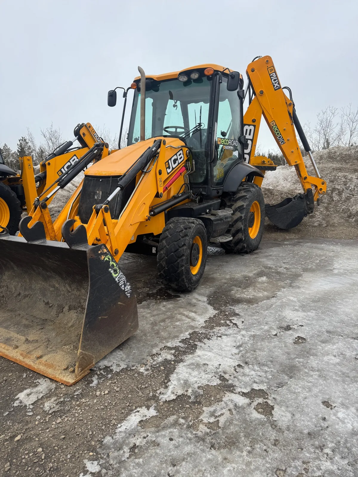 2011 JCB 3CX14 — view 4