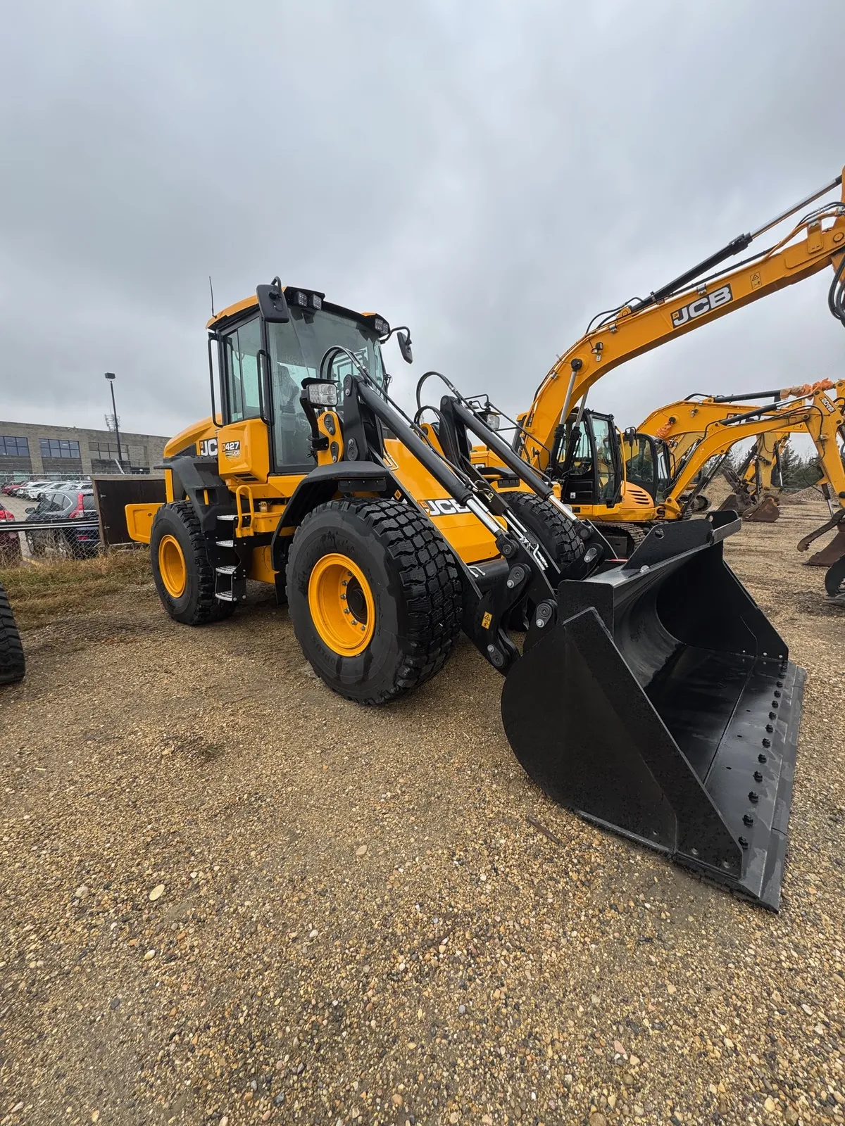 2025 JCB 427 HT — view 3