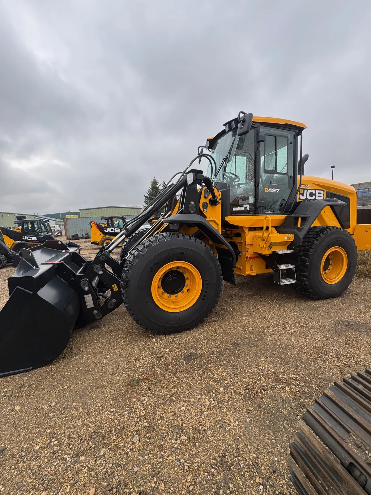 2025 JCB 427 HT — view 6