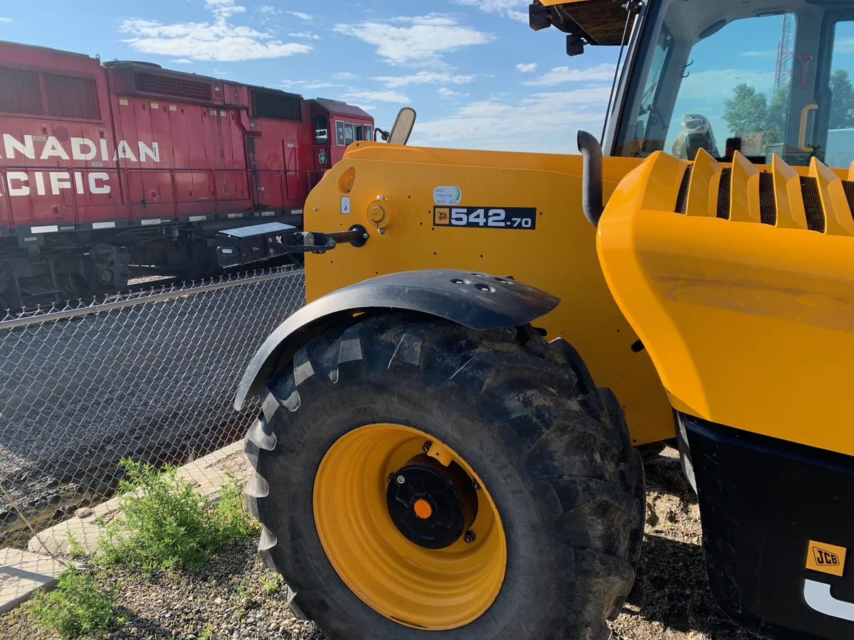 2022 JCB 542-70AG — view 4
