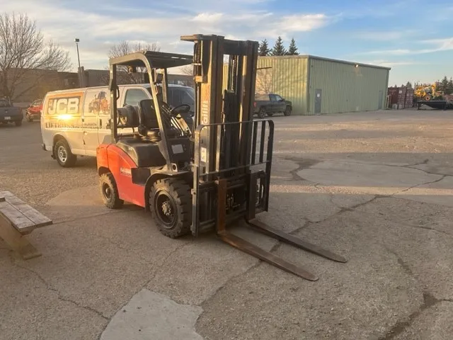 2021 Tailift PFG30-PS — view 2