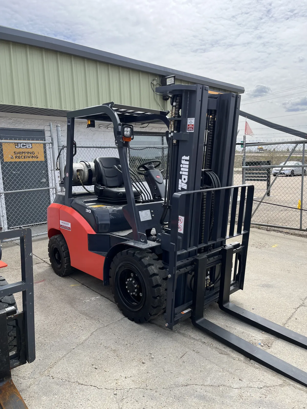2022 Tailift PFG30-PS — view 5
