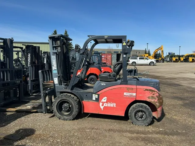 2022 Tailift PFG35-PS — view 2