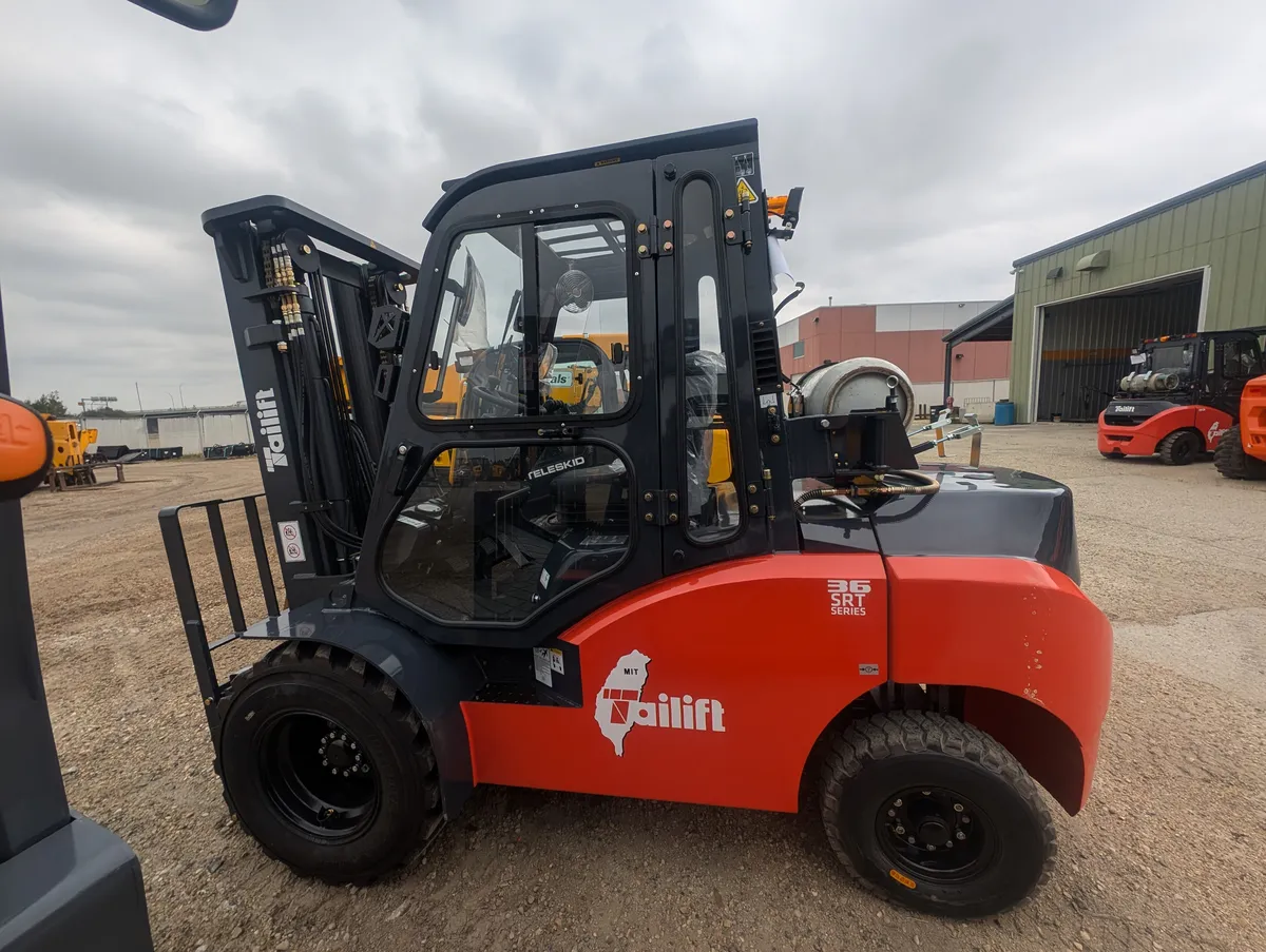 2024 Tailift PFG36SRT Cab — view 2