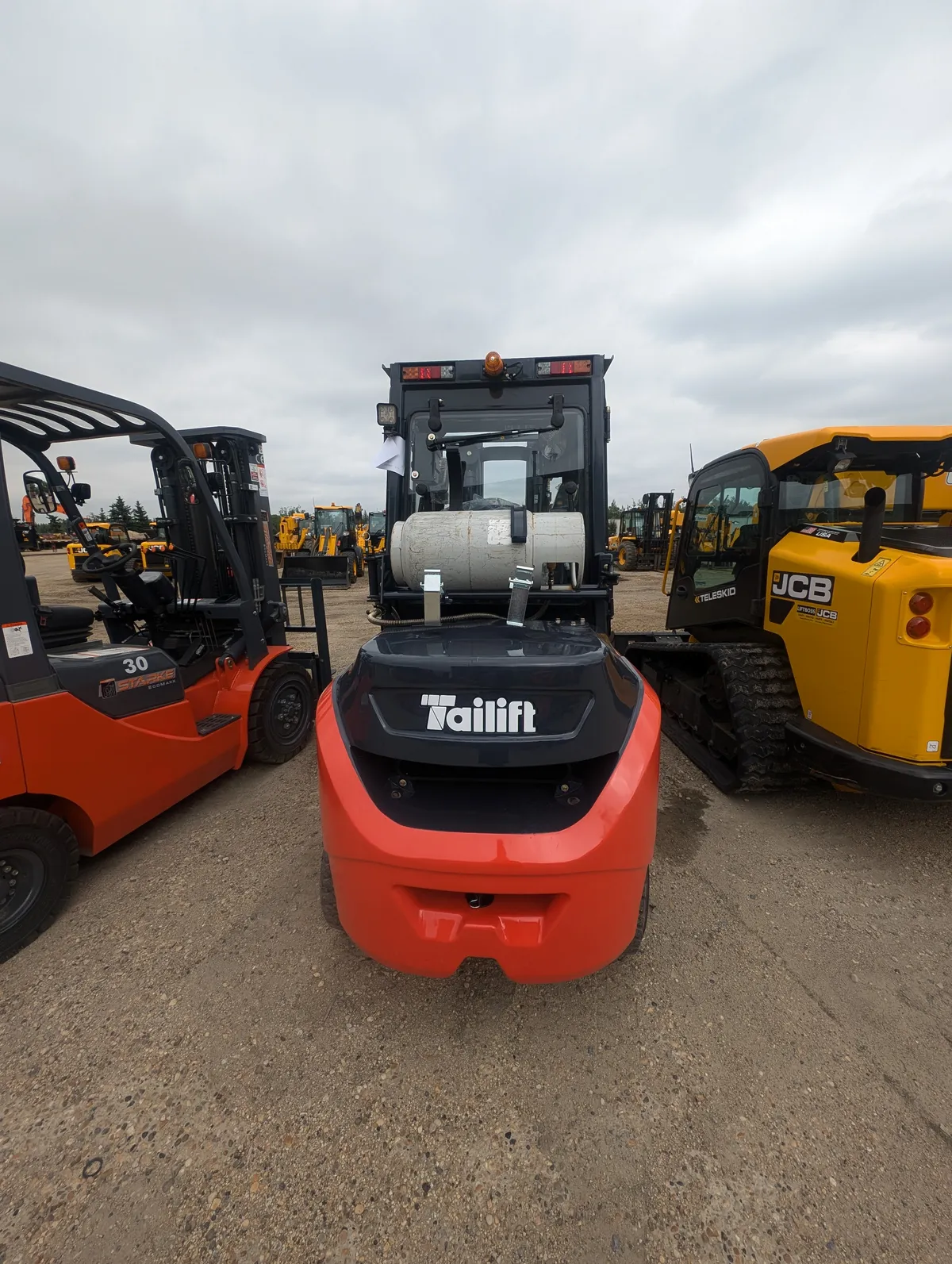 2024 Tailift PFG36SRT Cab — view 4