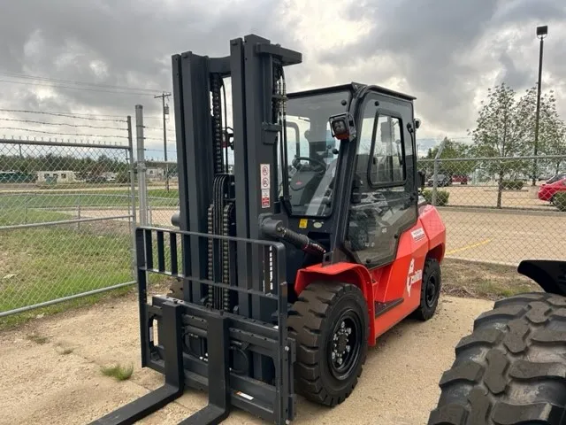 2023 Tailift PFG40-PS Cab — view 2