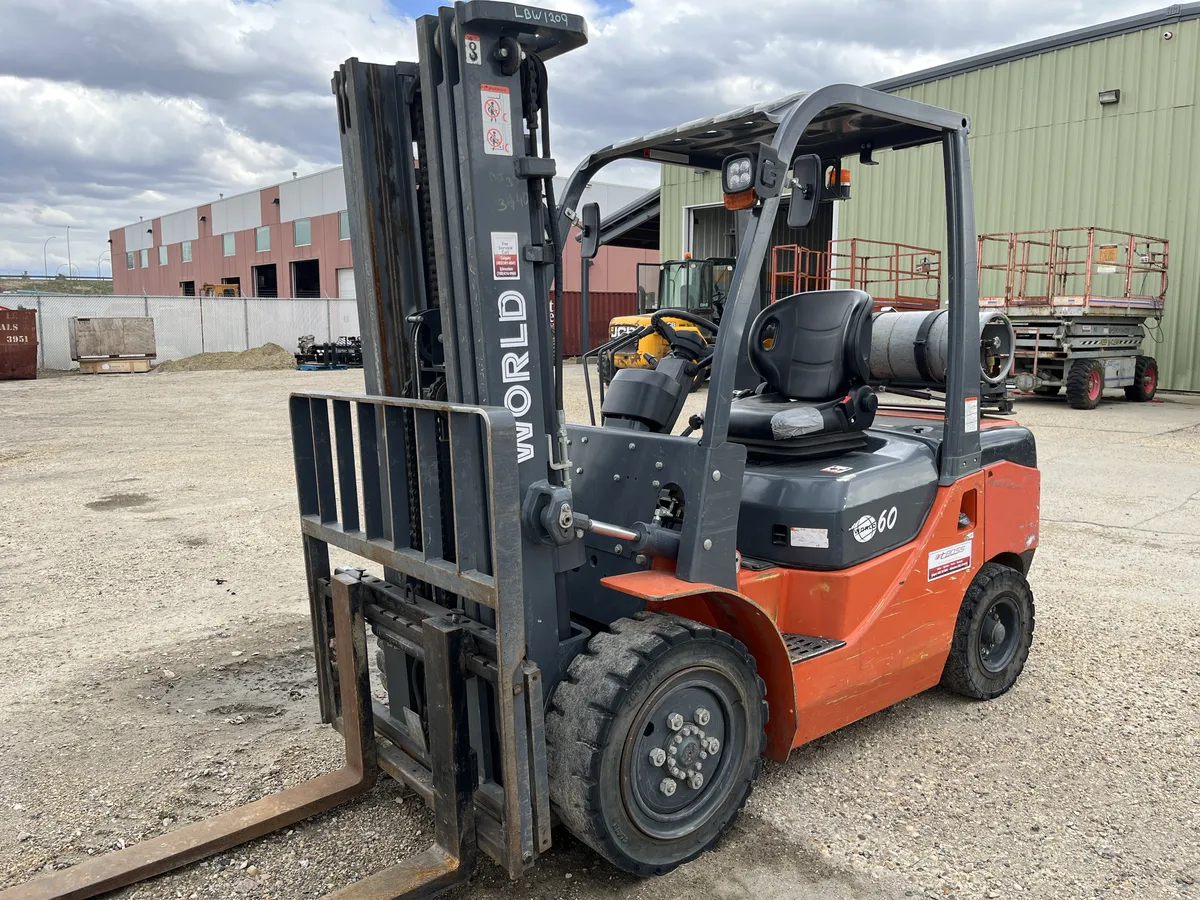 2018 World FG30 for sale — Forklifts in Lethbridge AB at Southern Iron Equipment