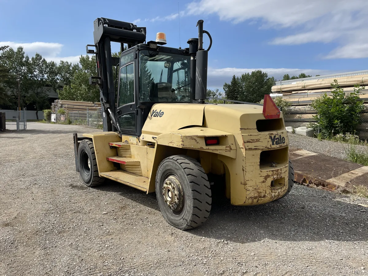 2005 Yale GDP360 for sale at Southern Iron Equipment Lethbridge