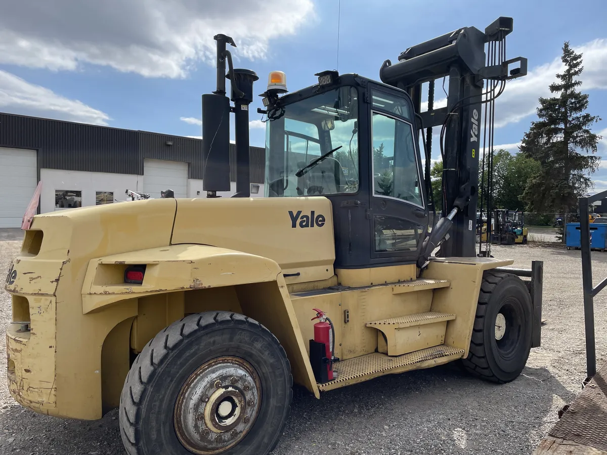 2005 Yale GDP360 — view 3
